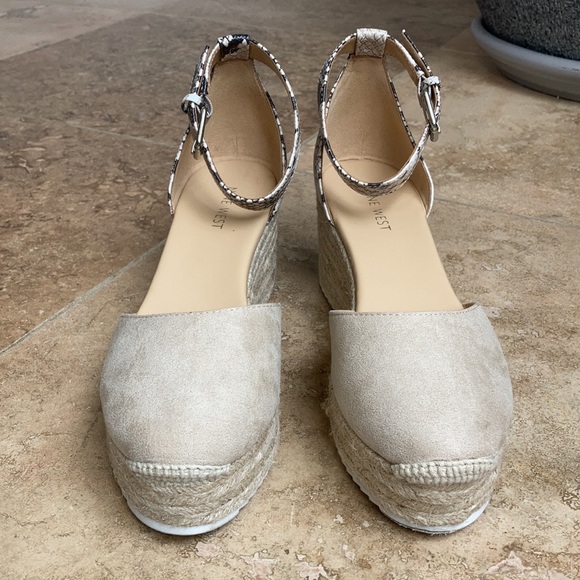 Nine West cream snake print ankle espadrilles - Picture 4 of 8